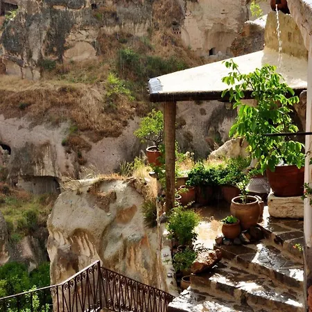 Hotel Potamia Cave