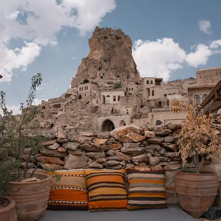 Potamia Cave Hotel *