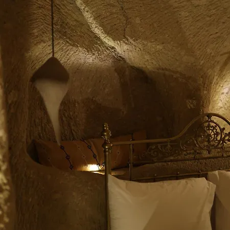 Hotel Potamia Cave *