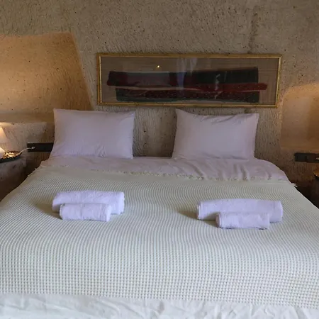 Potamia Cave Hotel *