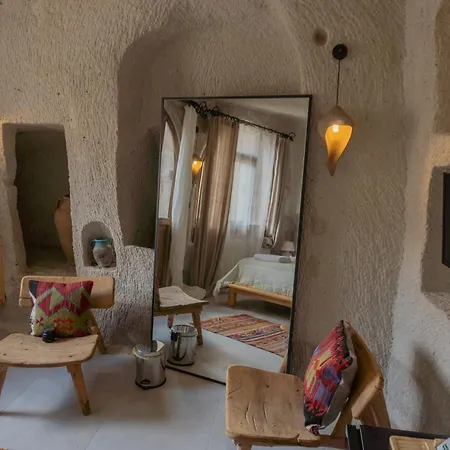 Hotel Potamia Cave *