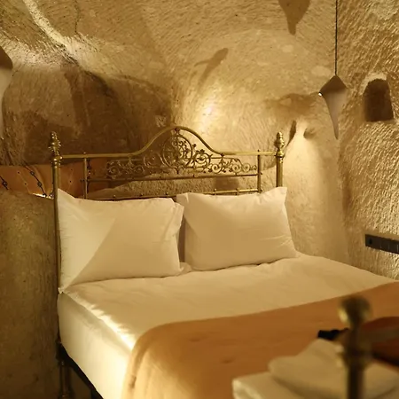 Potamia Cave Hotel *