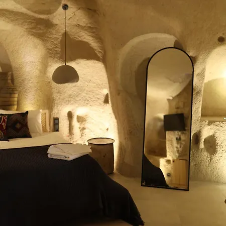 Hotel Potamia Cave