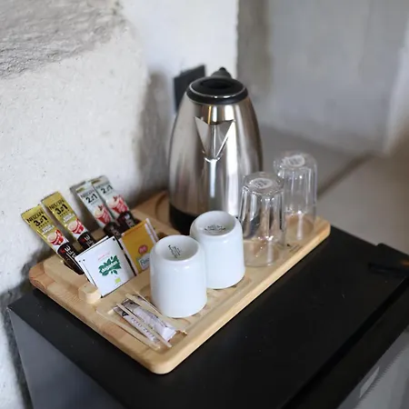 Hotel Potamia Cave *