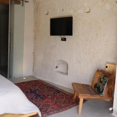 Hotel Potamia Cave *