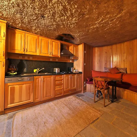 Hotel Potamia Cave *