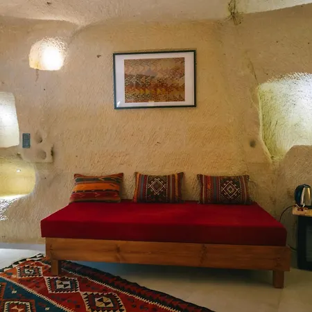 Hotel Potamia Cave *