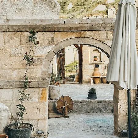 Hotel Potamia Cave