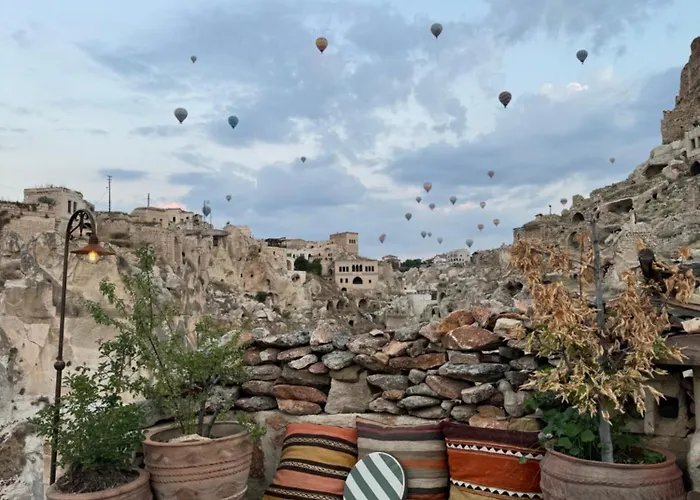 Potamia Cave Hotel *