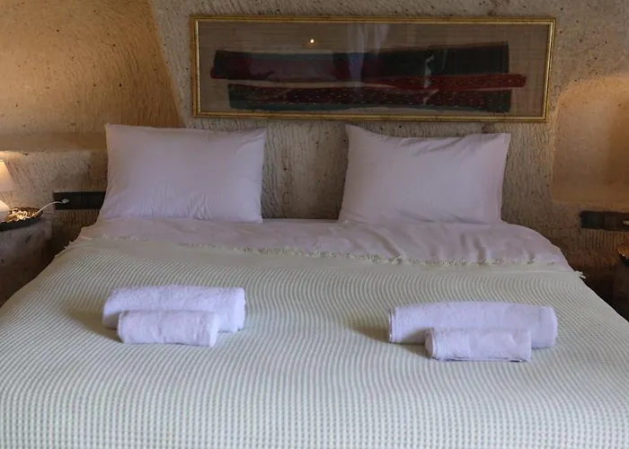 Potamia Cave Hotel *