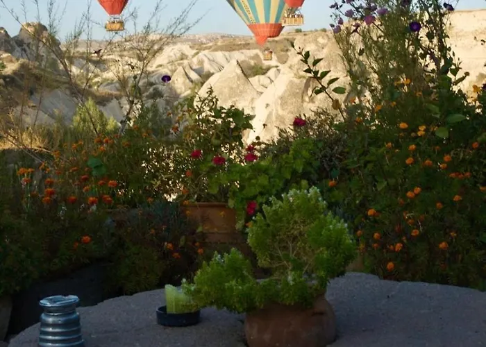 Potamia Cave Hotel *